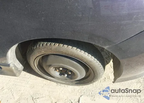 2010 Honda Fit Sport z USA, uszkodzony, nr VIN JHMGE8H48AC008044